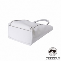 JETTER 大容量肩背托特包 CJTE-025，白色荔枝紋皮革材質，結構立體，有肩背帶。