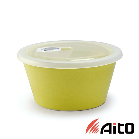 Ciel 美濃燒簡約素雅附蓋保鮮碗 L，淺黃綠色陶瓷碗身，搭配半透明淺黃色帶有日期轉盤的塑膠蓋。