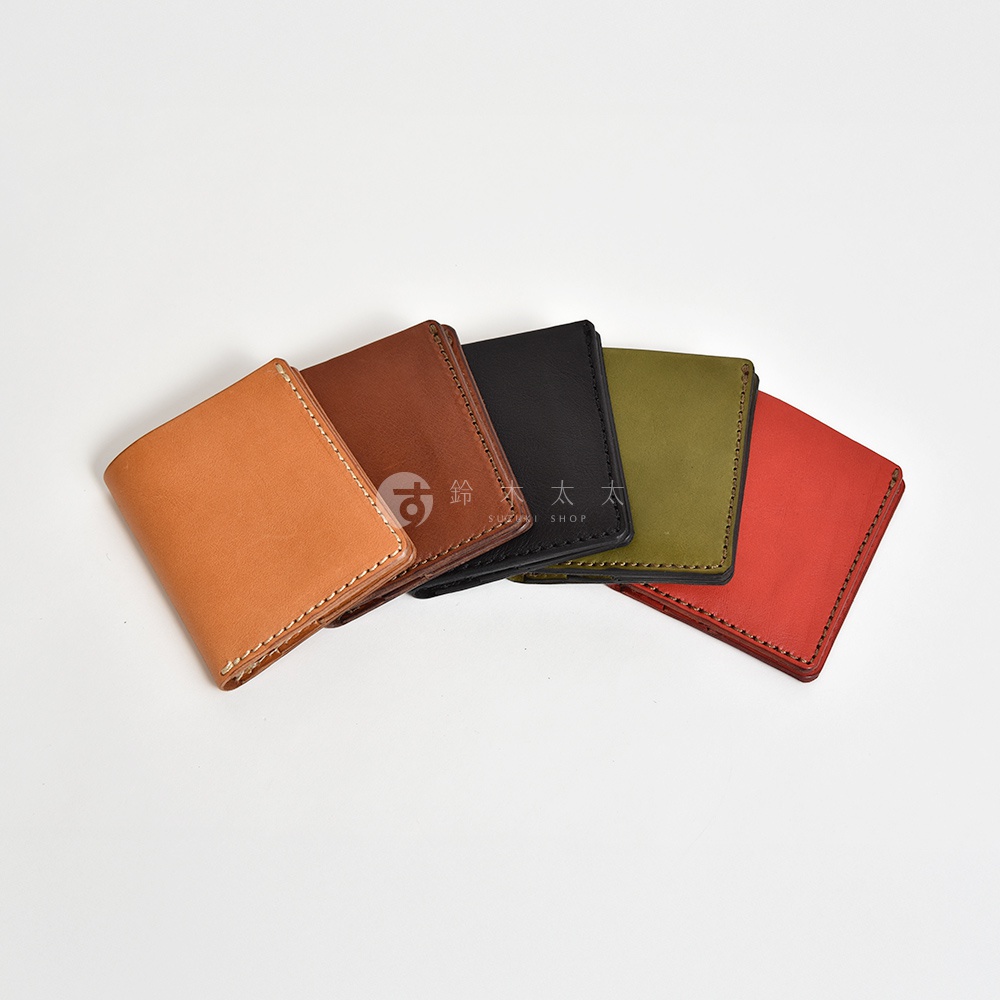 日本HERZ職人手作皮革二折式薄型卡片鈔票夾WS-6，共五色，包括淺棕、深棕、黑色、綠色和紅色。