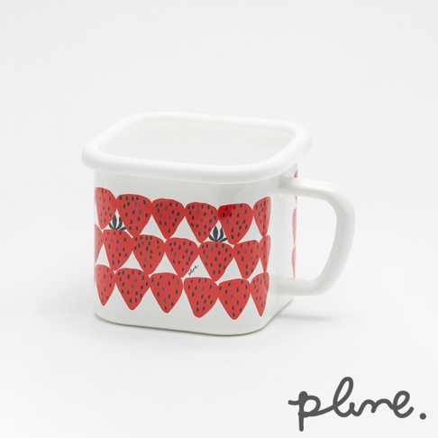 白色琺瑯方形保鮮罐，帶有紅色草莓圖案，罐身一側有白色手把。