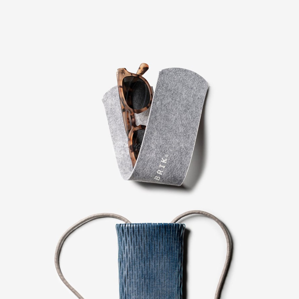 FABRIK 品牌墨鏡收納套和藍色紋理小包