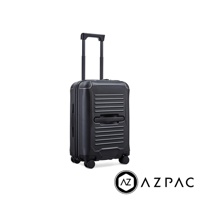 黑色AZPAC Trucker 2.0 20吋煞車防爆行李箱，外殼為硬殼材質，設有可伸縮拉桿、四個萬向輪以及品牌標誌。