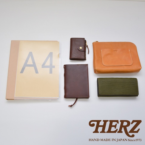 模式B： 日本HERZ職人手作皮革製品，包含A4尺寸筆記本、各式皮革錢包及手拿包，皆為手工製作。
