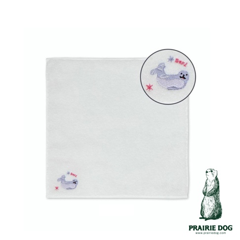 白色精梳棉方巾，繡有紫色海豹及粉色星星圖案，右上角為放大細節圖。