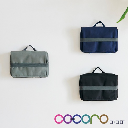 三款簡約輕巧折疊購物車，分別為灰色、海軍藍和黑色，皆附有同色系的綁帶，材質為尼龍。