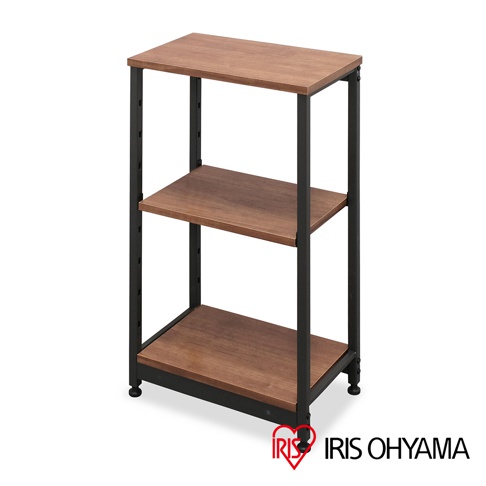 三層窄型鐵木層架，木紋層板搭配黑色金屬框架，結構簡潔，適合收納。