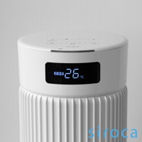 白色圓筒形循環扇，頂部設有多個觸控按鈕及一個黑色顯示螢幕，螢幕顯示「舒適風」及「26℃」。