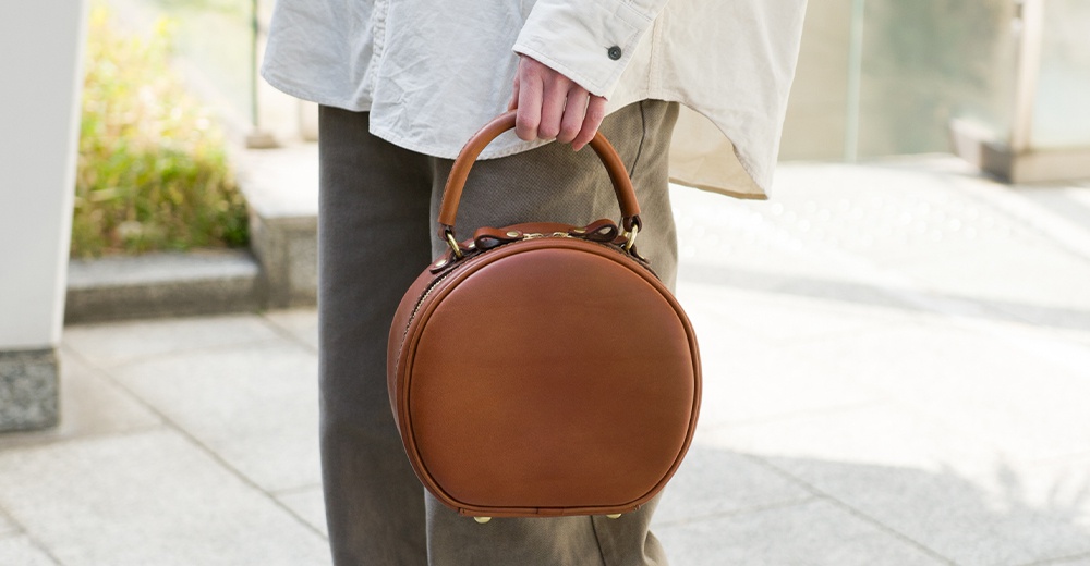 1000x520-8_職人手作皮革兩用圓形包-Q-13-S369447012