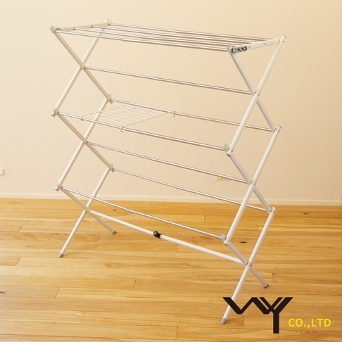 WY 品牌多桿菱形晾曬架，可伸縮調整寬度，附置物網片，適合室內外使用，摺疊後不佔空間，日本設計。