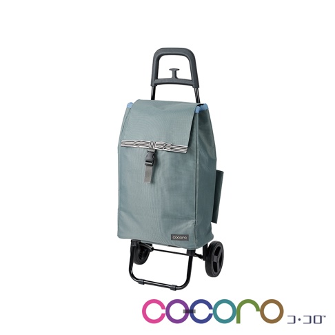 一款灰綠色的 COCORO Licia 系列保溫保冷摺疊購物車，具有黑色手把與輪架結構，包體前側裝飾有黑白條紋蝴蝶結與扣環，右側邊設有收納袋，底部繡有品牌標籤。