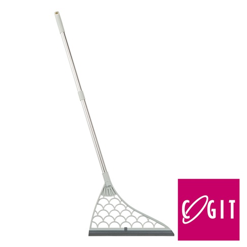 銀色金屬掃把桿，連接灰色三角形掃頭，掃頭上有魚鱗狀鏤空設計，底部為灰色橡膠刮條。右下角為桃紅色方形標誌，內有白色「OGIT」字樣。