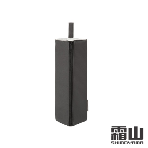 深灰色捲髮棒收納袋，材質似皮革，配有黑色拉鍊和同色系掛繩。