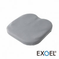 THE OWL Standard 貓頭鷹基本款坐墊，淺灰色布面，具有人體工學設計，中間有凹陷，邊緣圓潤，適合用於椅子上。