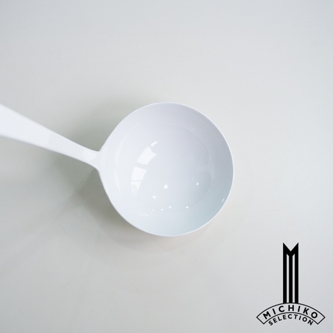 自在道具琺瑯調理湯勺-深型，白色，俯視圖