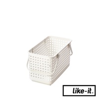 白色塑膠夾縫洗衣提籃，帶有網格狀鏤空設計和兩個提把，可堆疊收納。