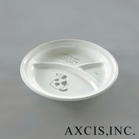 白色琺瑯分隔餐盤，印有灰色卡通狗狗圖案及文字「MY Doggy likes to catch and Run」，盤面有三個分隔區域，其中一個區域印有骨頭圖案。