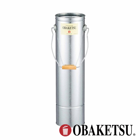 OBAKETSU 手工製傘桶，銀色，帶有木質手柄和品牌標籤
