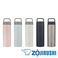 五款不同顏色的0.6L不鏽鋼真空保溫保冷杯，包含粉紅色、淺藍色、白色、深灰色和銀色，皆配有灰色的吊環杯蓋。