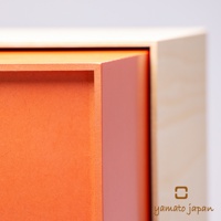 手作積木垃圾桶 10L，內部為橘紅色，外部為淺木色。