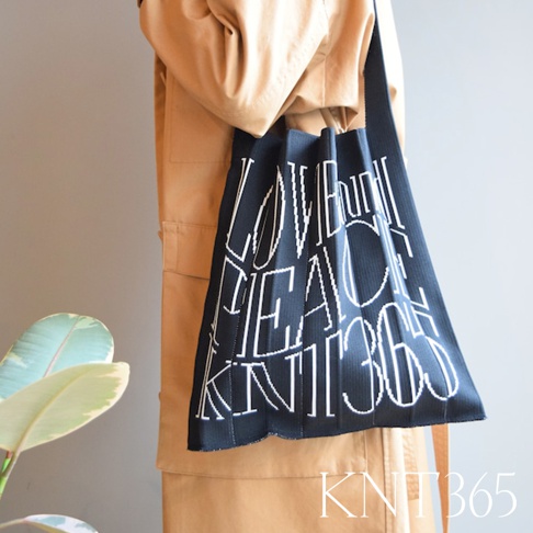 主圖_KNT365_環保折疊針織百褶包(M)-愛與和平-4.jpg
