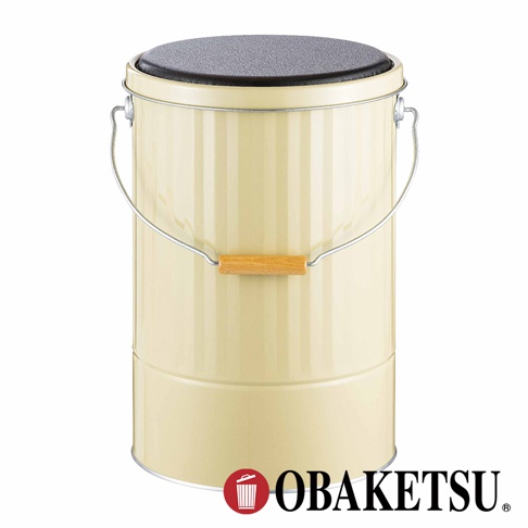 OBAKETSU 復古條紋米白色手工儲物凳，附有木質提把和黑色坐墊