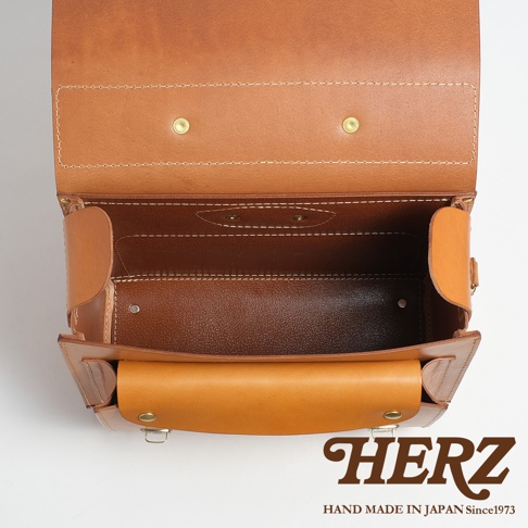 HERZ 品牌標誌，下方有 HAND MADE IN JAPAN Since1973 字樣。