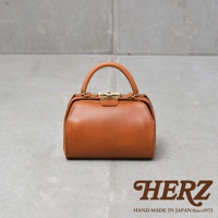 職人手作皮革Organ兩用口金手提包，棕色皮革，金色口金鎖扣，附提把。