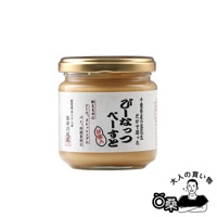 玻璃罐裝柔滑花生醬，金黃色瓶蓋，標籤上印有日文，內容物為淺棕色醬狀物。