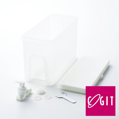 COGIT 斜坡好倒橫放式大容量冷飲壺，內含水龍頭、墊圈、扳手及白色壺蓋，適合橫放或直放。