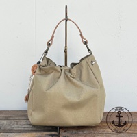 BALON mini 防潑水手提包 (淺褐米 x 淺褐米)主圖02.jpg