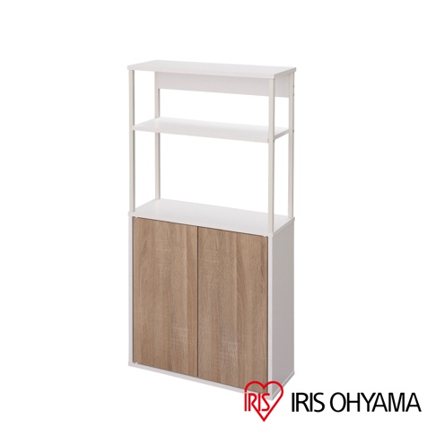 鐵木櫥櫃 IWKC-590，白色烤漆框架，搭配兩扇淺木紋色門板，下方為儲物櫃，上方有兩層開放式層架。