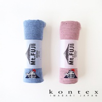 兩條 Mt.FUJI MOKU 超速乾輕薄吸水長毛巾，一條為淺藍色，另一條為粉紅色。兩條毛巾均採用輕薄材質，並帶有富士山圖案和品牌標誌。