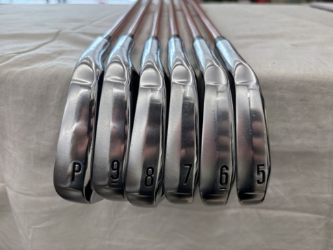1820009008_3