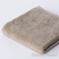 Landwell Hotel 泉州精繡長纖匹馬棉浴墊，淺褐色，觸感柔軟，織紋細膩，呈現高品質的質感。