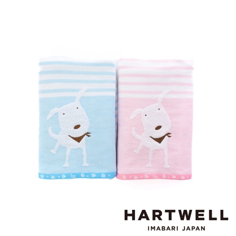 今治純棉條紋紗布毛巾，左為藍色、右為粉紅色，兩條毛巾皆有白色卡通小狗刺繡圖案，小狗戴著棕色領巾，毛巾上緣有白色細條紋，底部有小狗腳印圖案。