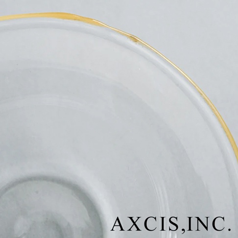 lykke 清透玻璃深型點心碗，邊緣飾有金色細邊，材質為玻璃。