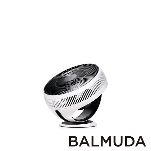 白色 BALMUDA GreenFan Cirq 循環扇，扇葉與外框為黑色，以傾斜角度置於白色底座上。