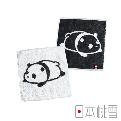日本桃雪品牌可愛熊貓圖案的兩條純棉迷你手帕，一條為白色底，印有黑色線條勾勒的熊貓，另一條為黑色底，印有白色線條勾勒的熊貓。