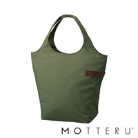 一個橄欖綠的大容量摺疊保冷可立托特袋，袋身材質為尼龍，設有兩條圓形提把，右側有一個咖啡色皮革裝飾。