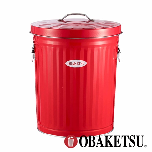 OBAKETSU 經典紅色33公升手工製鍍鋅鋼板垃圾桶，帶有提把和蓋子，側邊有品牌標誌