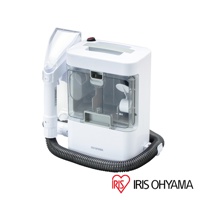 白色IRIS OHYAMA織物清潔機，配有透明集塵水箱和可拆卸清潔吸頭，機身側面有黑色波紋軟管連接。