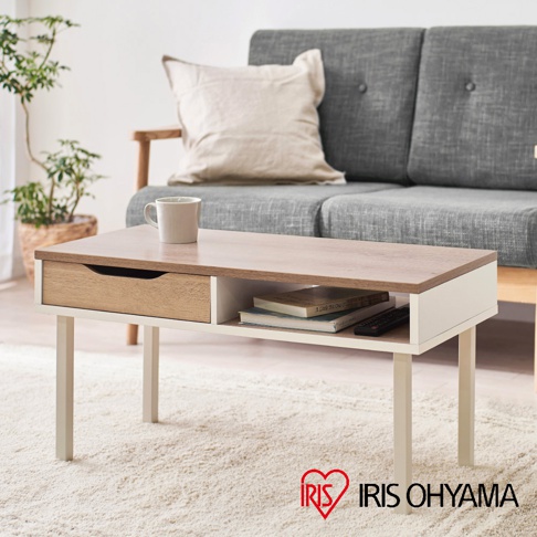 木質茶几 WCT-800，木紋桌面，設有一抽屜和開放式層架，白色桌腳。