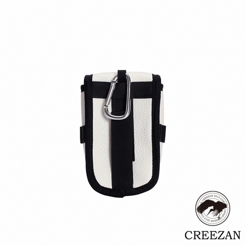 高爾夫球收納腰包，白色皮革搭配黑色條紋和織帶，頂部有銀色金屬掛鉤。