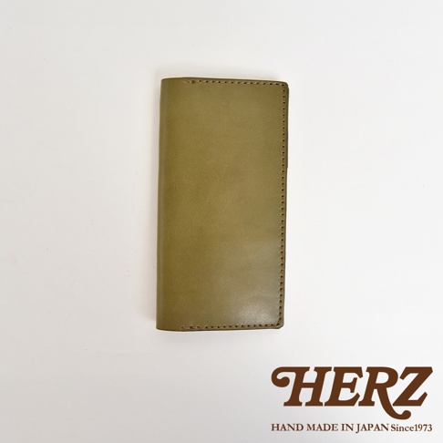 橄欖綠皮革旅行記事本書套，手工縫製，簡約設計，適合收納筆記本。