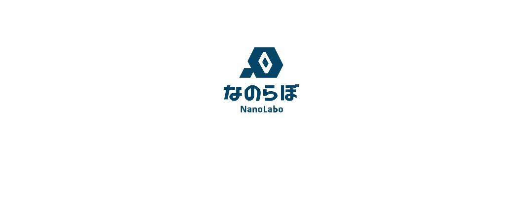 長形款 M 號 UB 珪藻土置物墊，表面為淺灰色，具有珪藻土的天然紋理，可瞬間吸水。