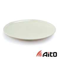 Ciel 美濃燒簡約素雅釉彩主菜盤，淺綠色，圓形陶瓷盤，帶有細微的釉彩變化。