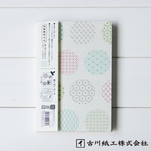 美濃和紙製成的福氣御朱印帳，封面為淺米色底，印有圓形吉祥圖案，包含綠色、粉紅色、藍綠色及灰色的線條幾何圖紋，風格日式。