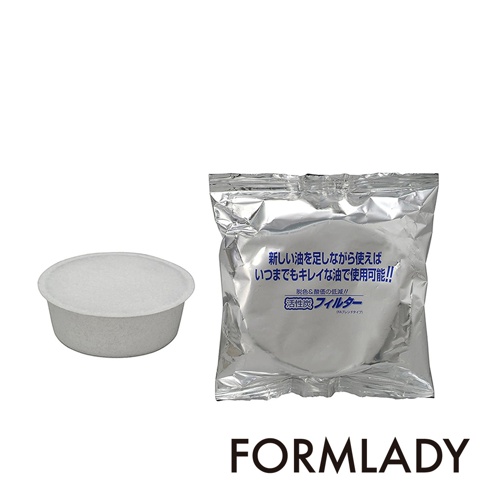 小泉誠 kaico 日製琺瑯濾油壺專用活性碳濾器補充包，包含一個白色圓形濾網狀濾芯，以及一個銀色包裝袋，袋上有日文說明。