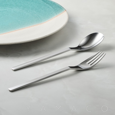 不鏽鋼叉匙兩件組，簡約設計，搭配藍白盤，風格典雅