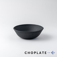CHOPLATE BOWL沙拉碗，黑色，帶有紋理的表面，造型簡潔，適合盛裝沙拉或各種食物。